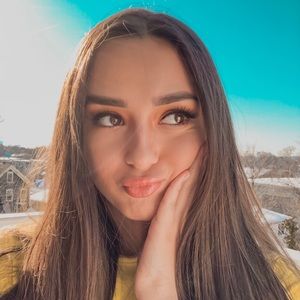 Meet your Posher, Shealagh